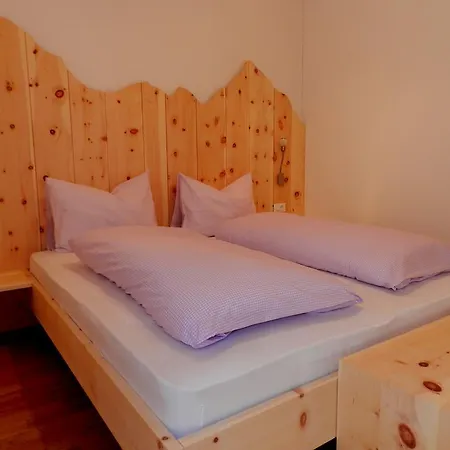 Laerchhof Villa Collalbo Room photo
